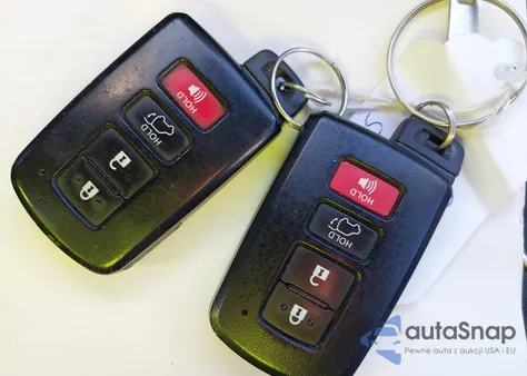 2018 Toyota Highlander Se from USA, damaged, VIN 5TDJZRFH9JS822113